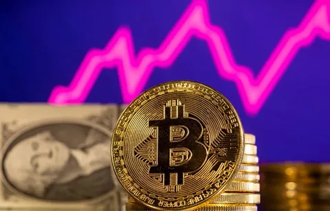 US Bitcoin ETFs See $12M Slower Inflows After Positive Trend